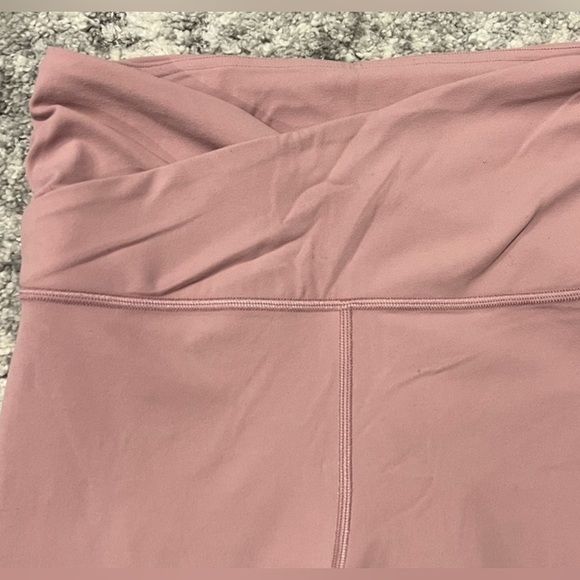 Lululemon 21” Align Cross Over Waist Cropped Leggings - Picture 5 of 11